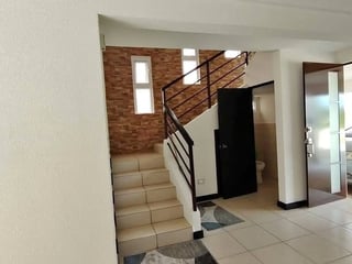CASA EN RESIDENCIALES ALTOS DE VILLAGE 2 KM. 25 CAES - 2
