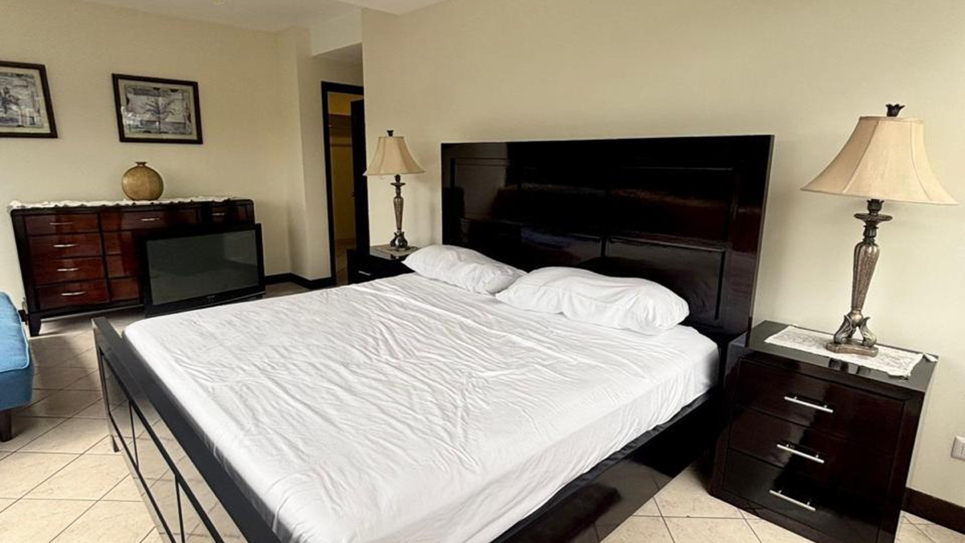 ???? APARTAMENTO AMUEBLADO EN RENTA – 3 HAB | EDIFICIO MILENIA | ZONA 10 - Miniatura 7