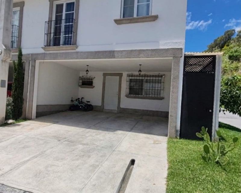Casa en venta en Altos de san Nicolás San Jose Pinula