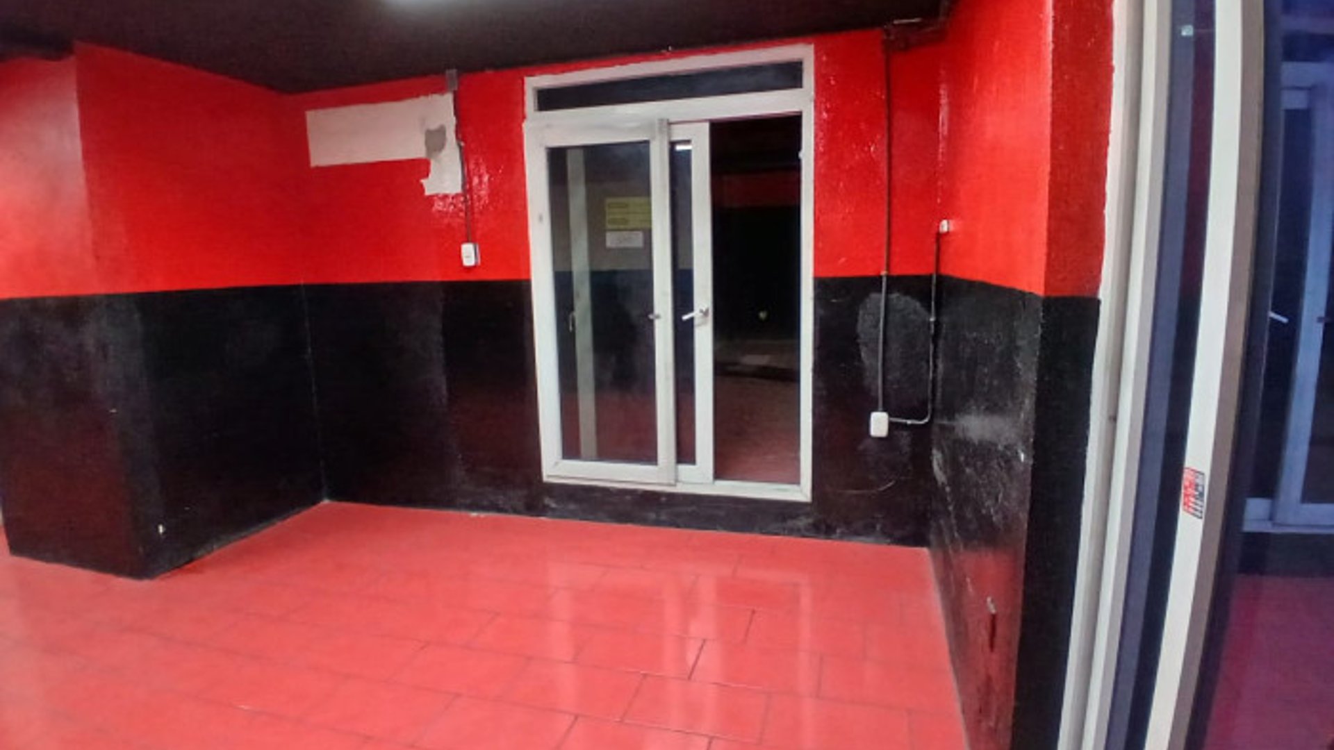 Local Oportunidad Calzada San Juan Zona 7 de  530mt2 - Miniatura 3