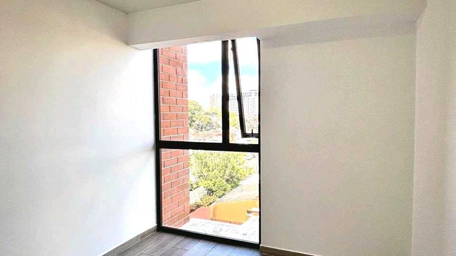 APARTAMENTO EN VENTA ????Edificio Aralia, zona 11 - Miniatura 11