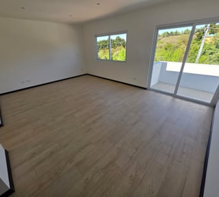 Casa con hab de servicio en venta Trivento KM18.5 CAES 4 habs Ref-5634