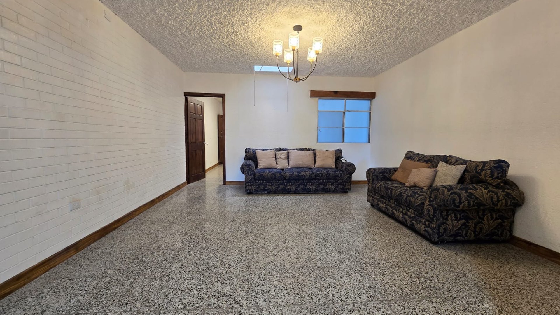 RENTA Apartamento Zona 15 VH3 Sobre Boulevard  - Miniatura 2
