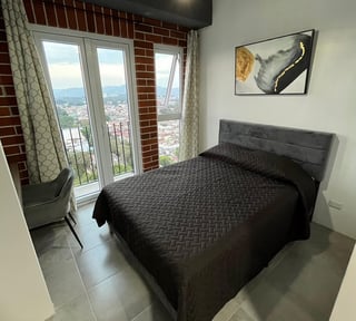 Aparta-estudio en venta con rooftop en Zona 2