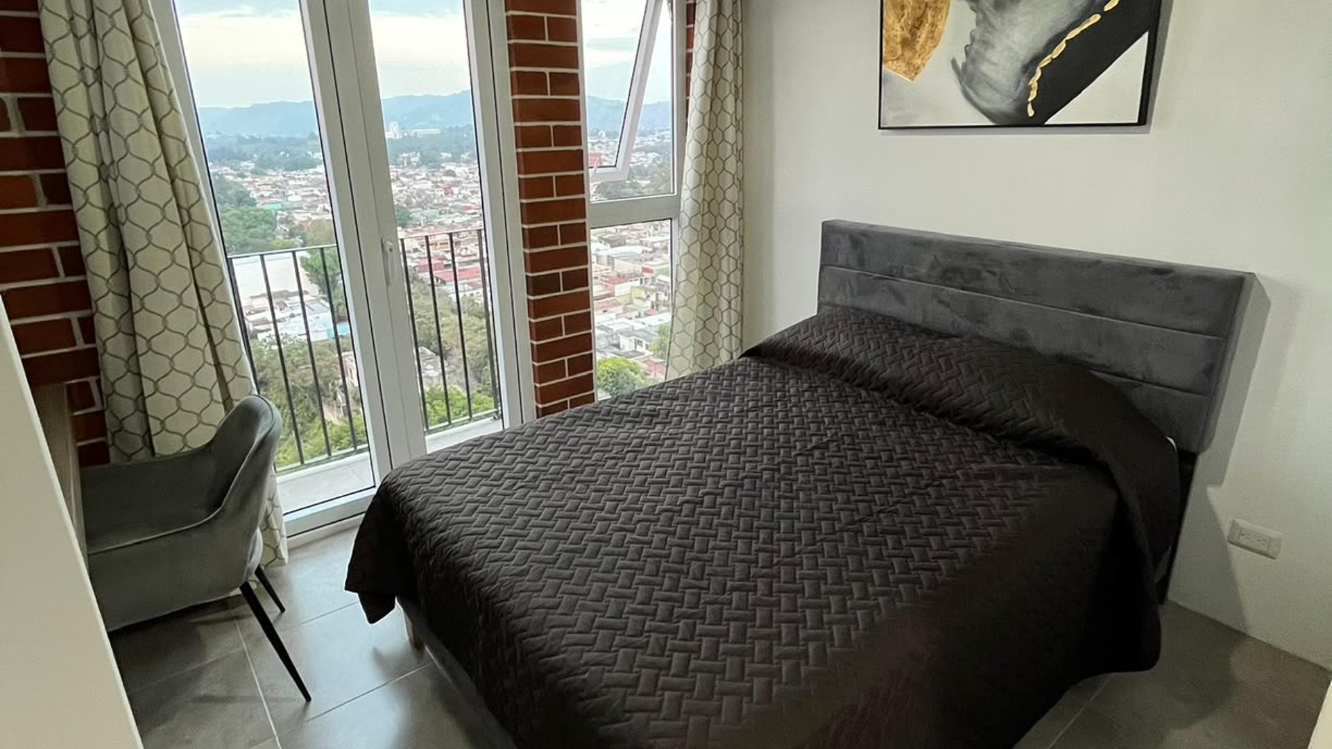 Aparta-estudio en venta con rooftop en Zona 2