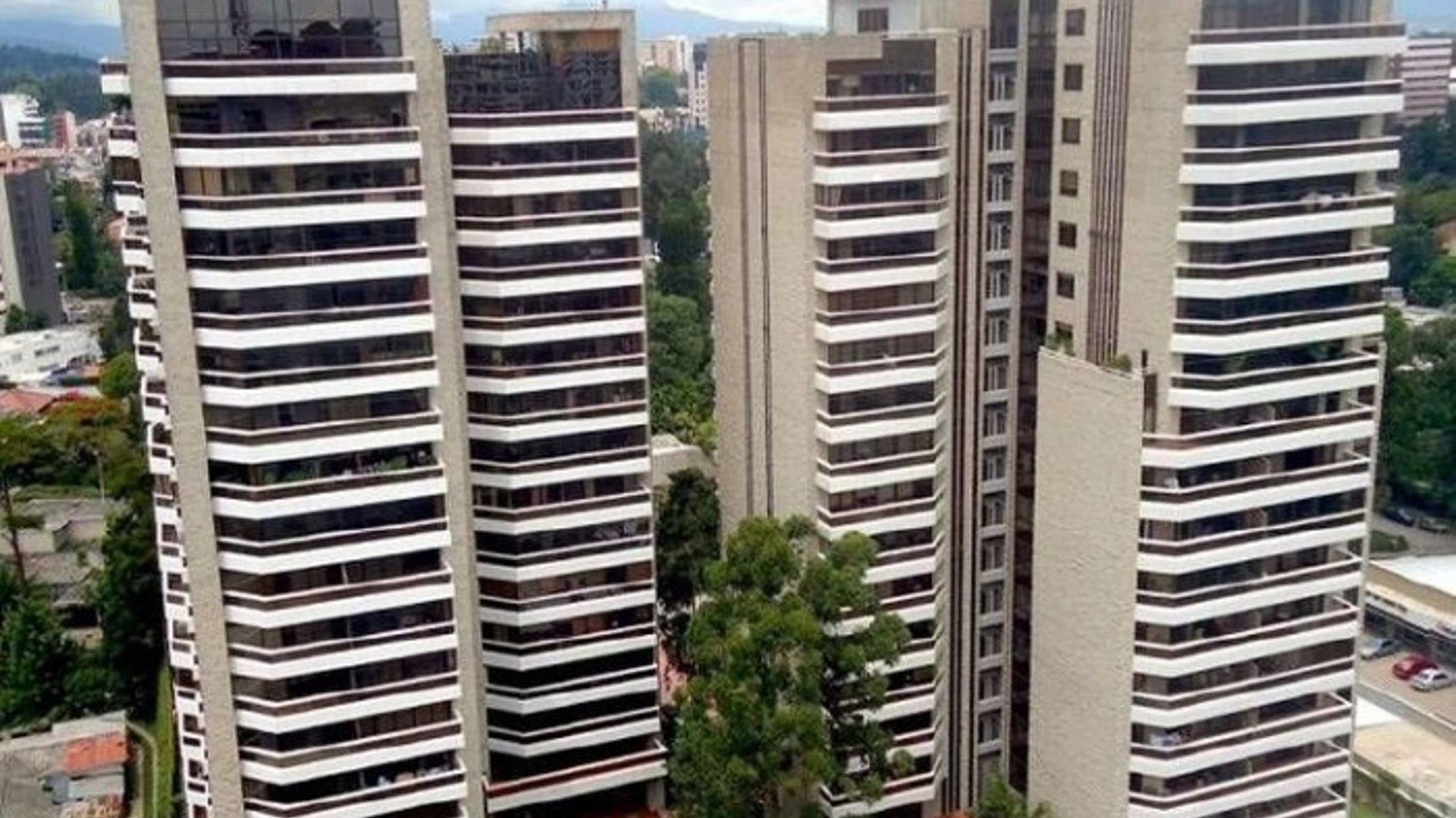 Apartamento en venta Tiffany Zona 10 - Image 1