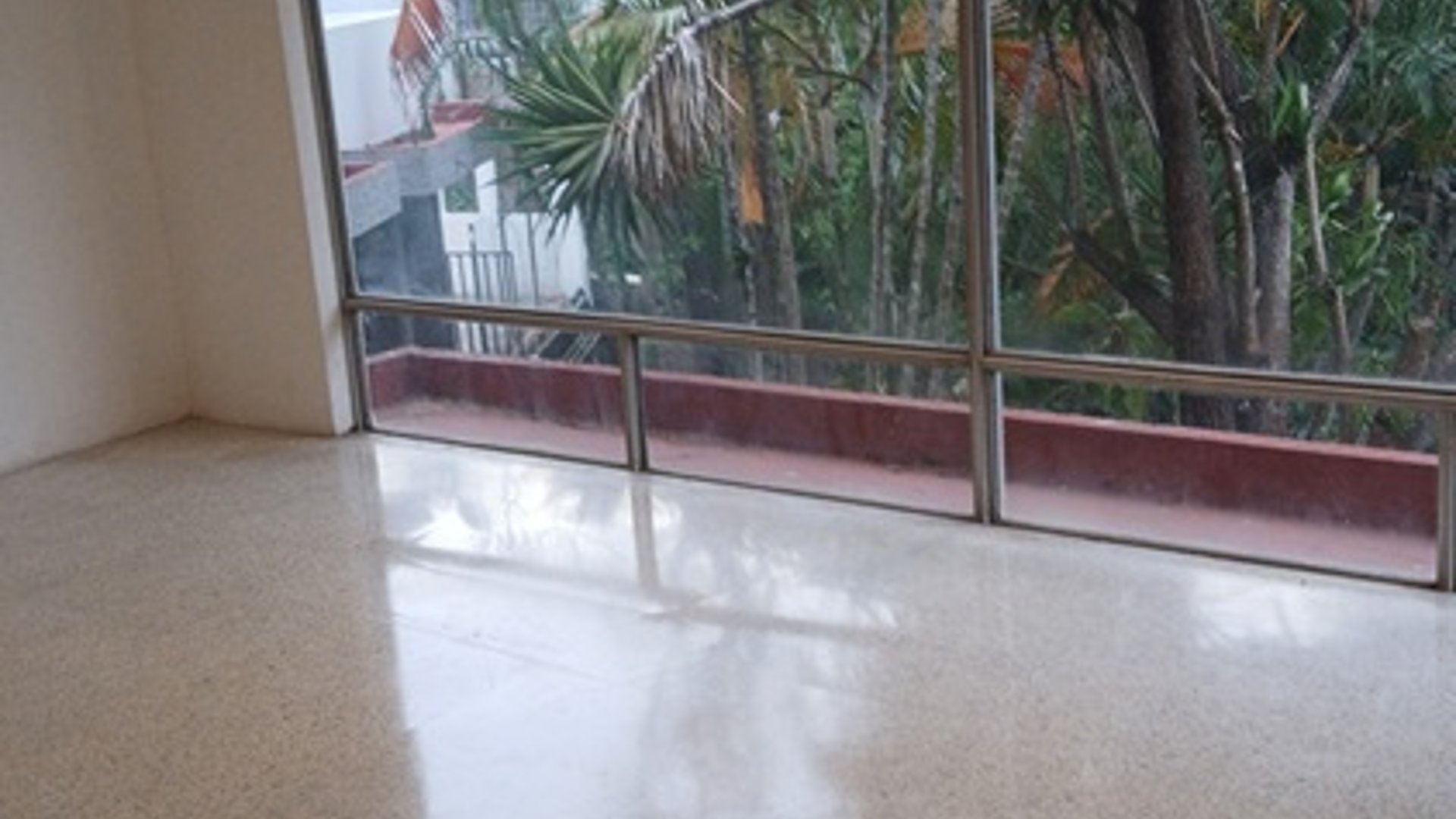 VENDO ZONA 3 CASA GRANDE EN COLONIA BRAN - Miniatura 20