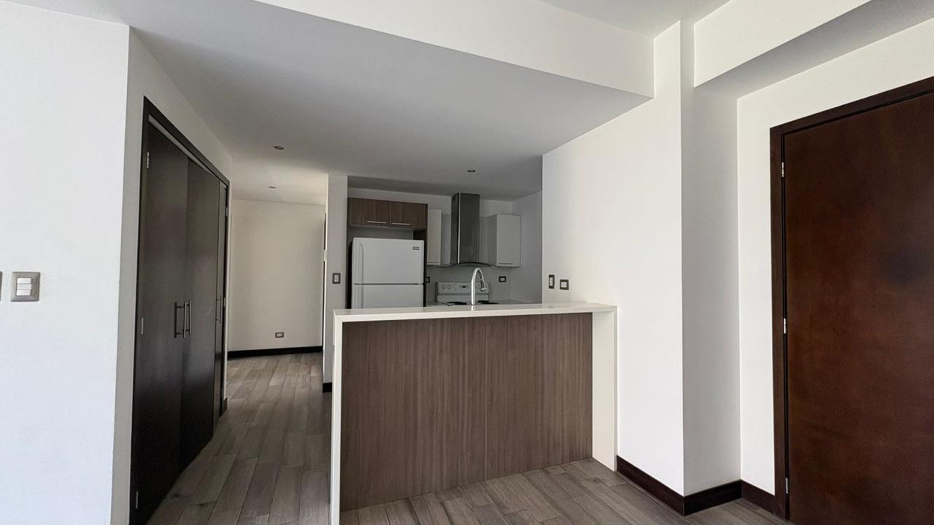 APARTAMENTO EN VENTA | SAN ISIDRO 20-21 | ZONA 16 - Image 1