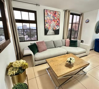 RENTA DE APARTAMENTO AMUEBLADO ZONA 10