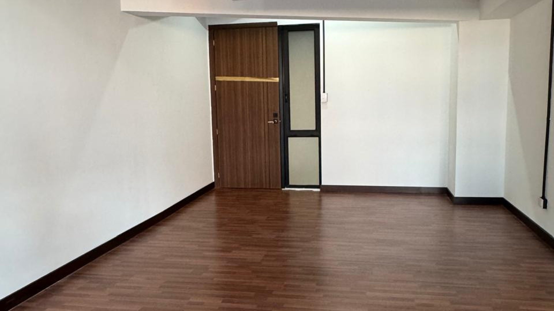 Oficina de 90 mts2 en zona 4 en renta Edificio Séptimo