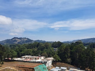Oficinas en venta y renta en Centro Comercial en CAES - Image 5