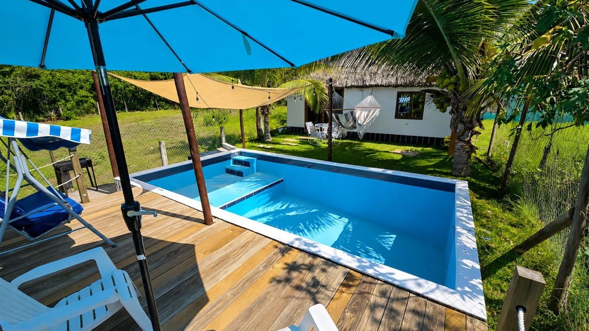 Casa de Playa con Piscina en Monterrico ref-6169