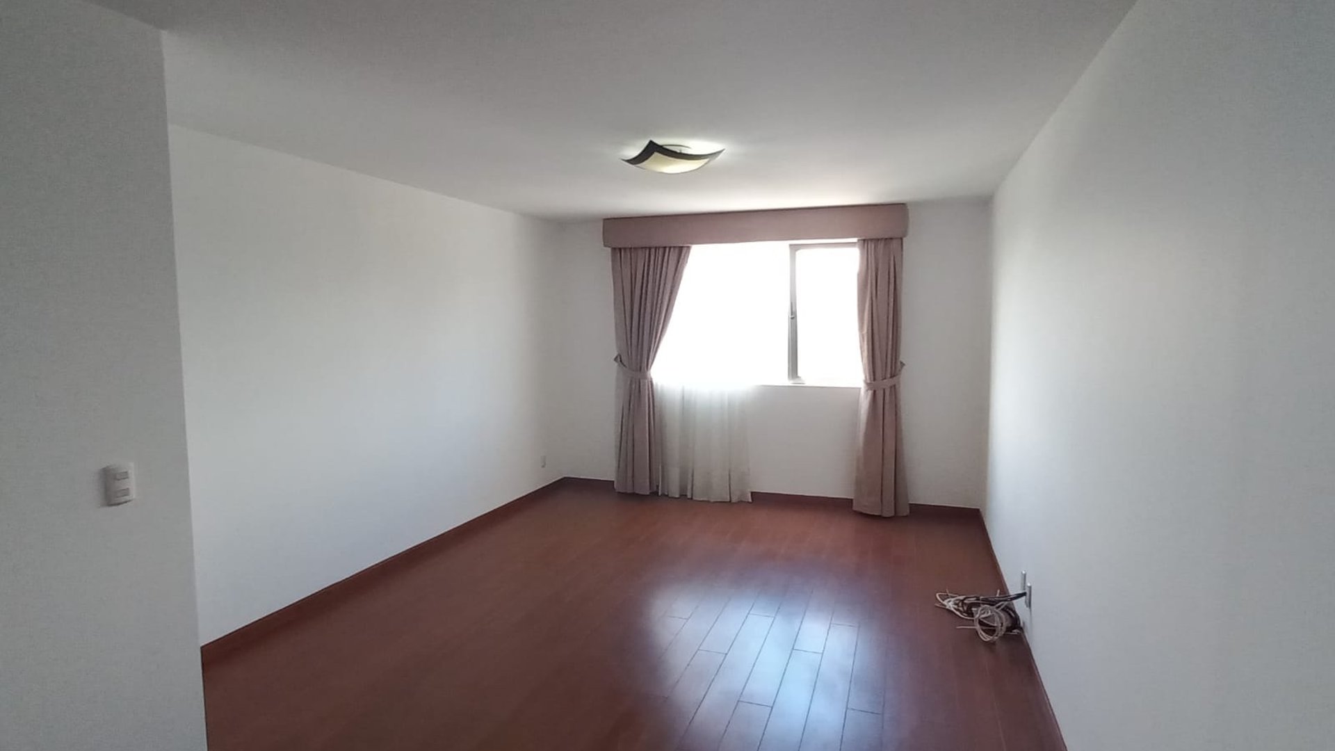 Apartamento en renta en Edificio Boticcelli, zona 15 Ref-6060 - Miniatura 8