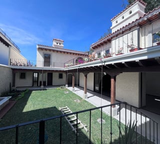 Amplia casa en venta en Condado del Obispo