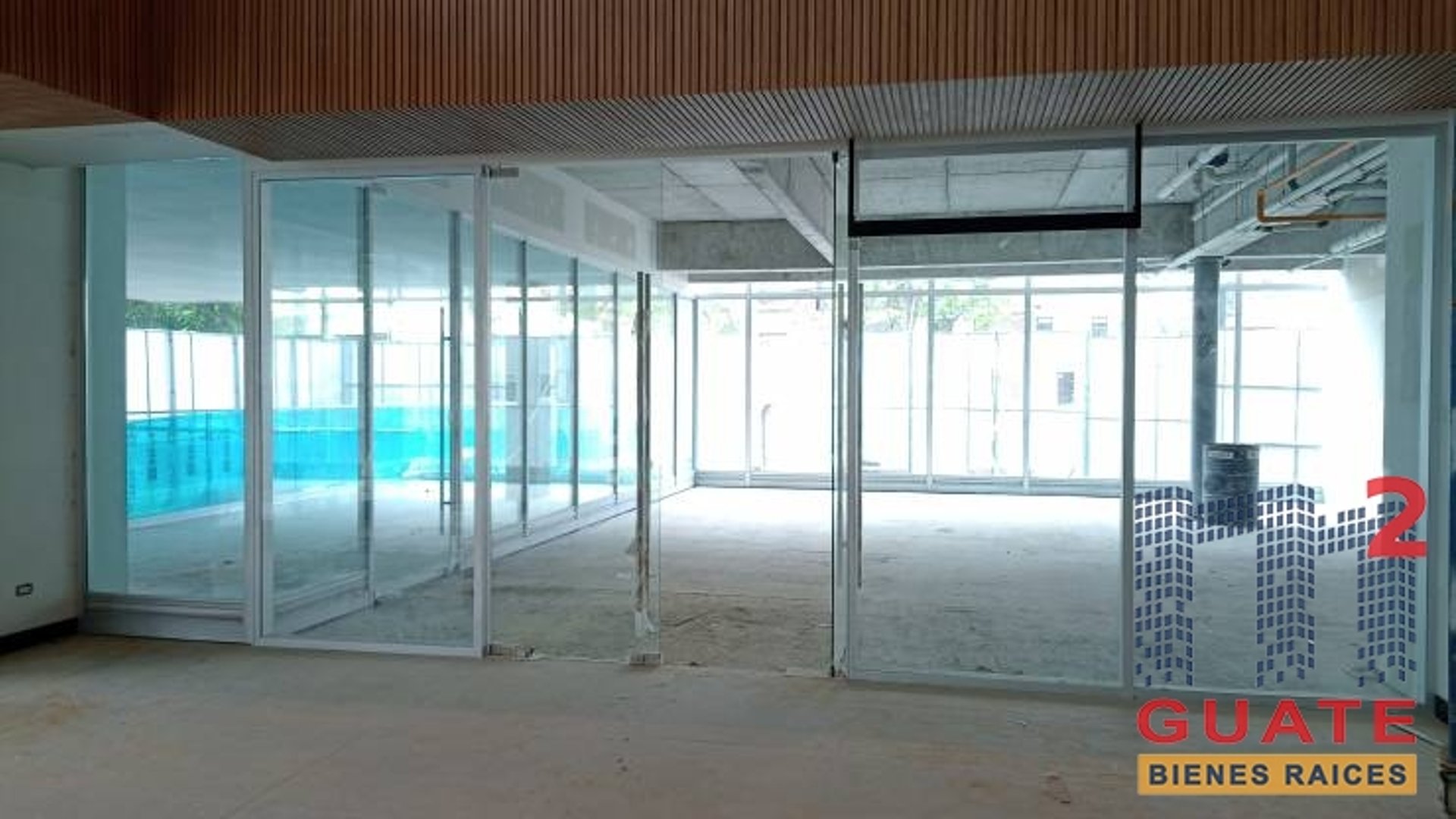 Local  en Renta, Zona 10 (R8938)