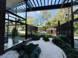 Venta de Hermoso Apartamento - Ikaria, Zona 15 - Image 17