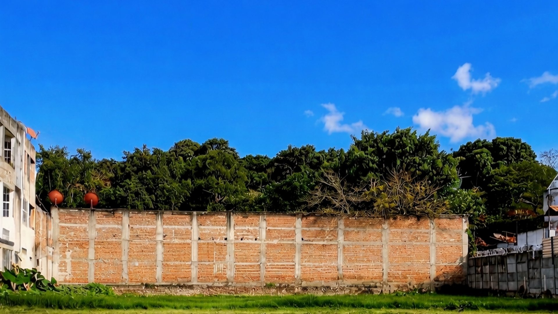 📍 TERRENO EN RENTA – CALLE CHIPILAPA | ANTIGUA GUATEMALA