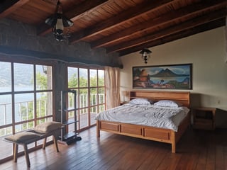 Espectácular Casa Santiago Atitlán a la Venta - Image 7