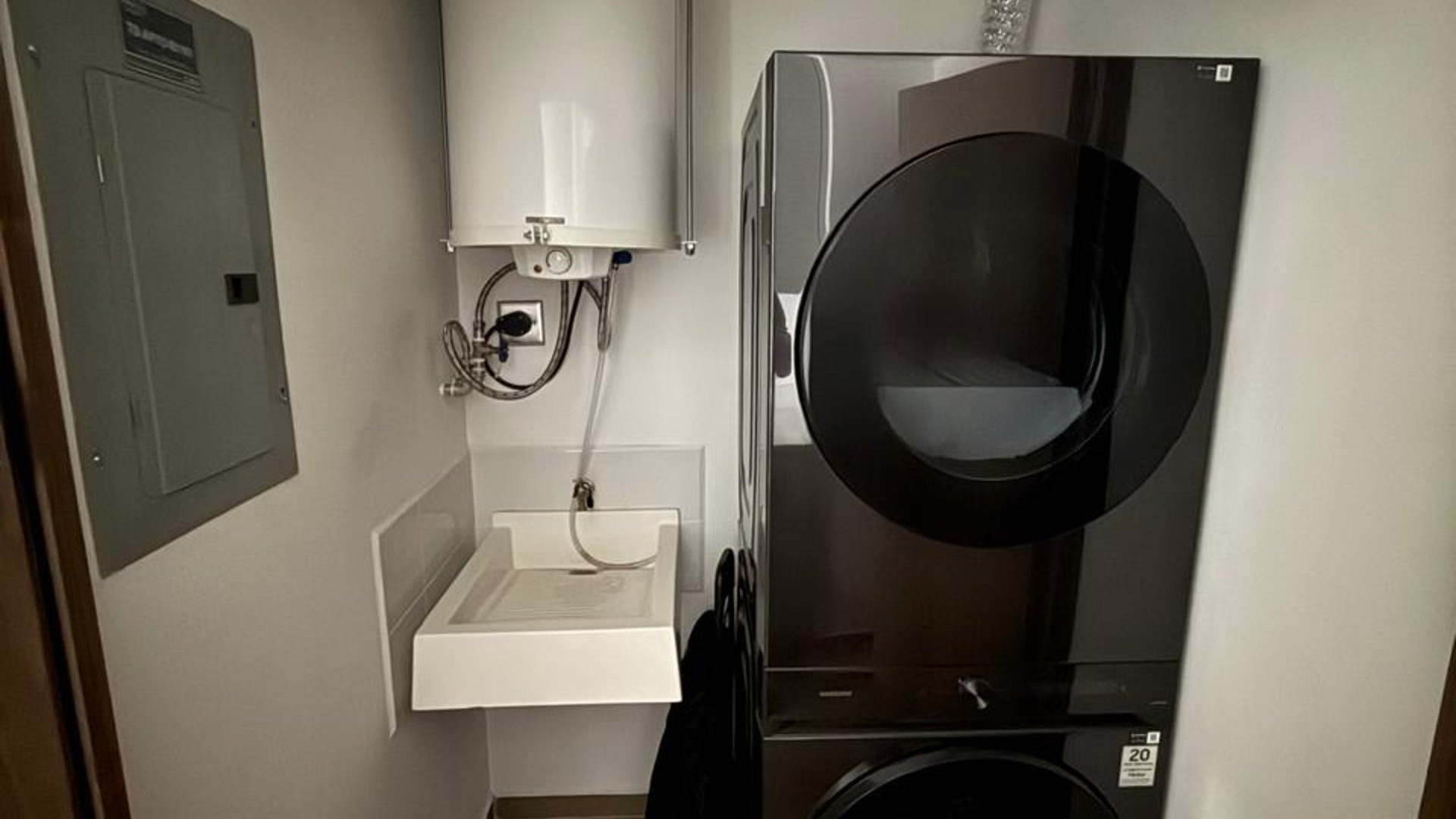 Apartamento en Alquiler Edificio Parque 14, zona 14  - Miniatura 6