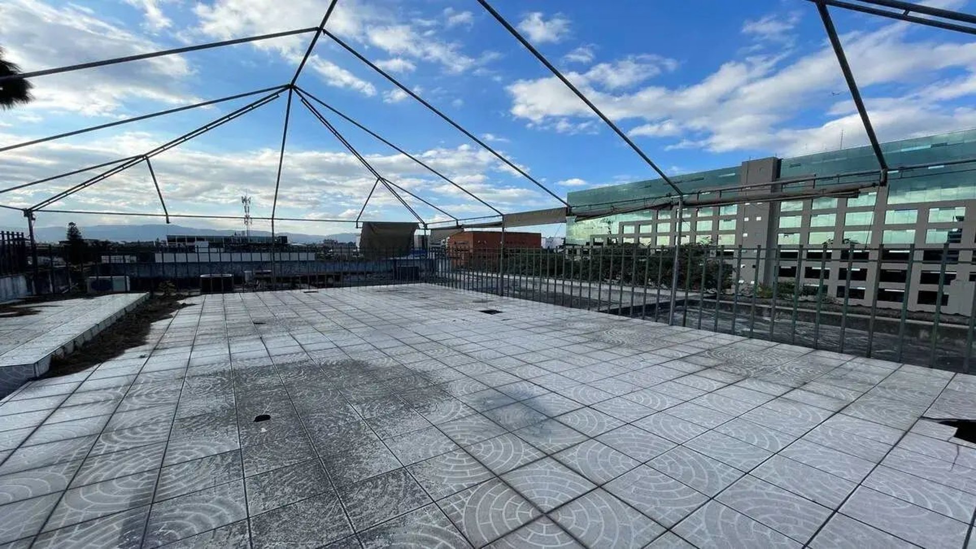 Edificio en Venta ,Zona 9 - Miniatura 23