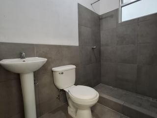 Ofibodega en renta en las Tunas zona 4 Mixco - Image 13