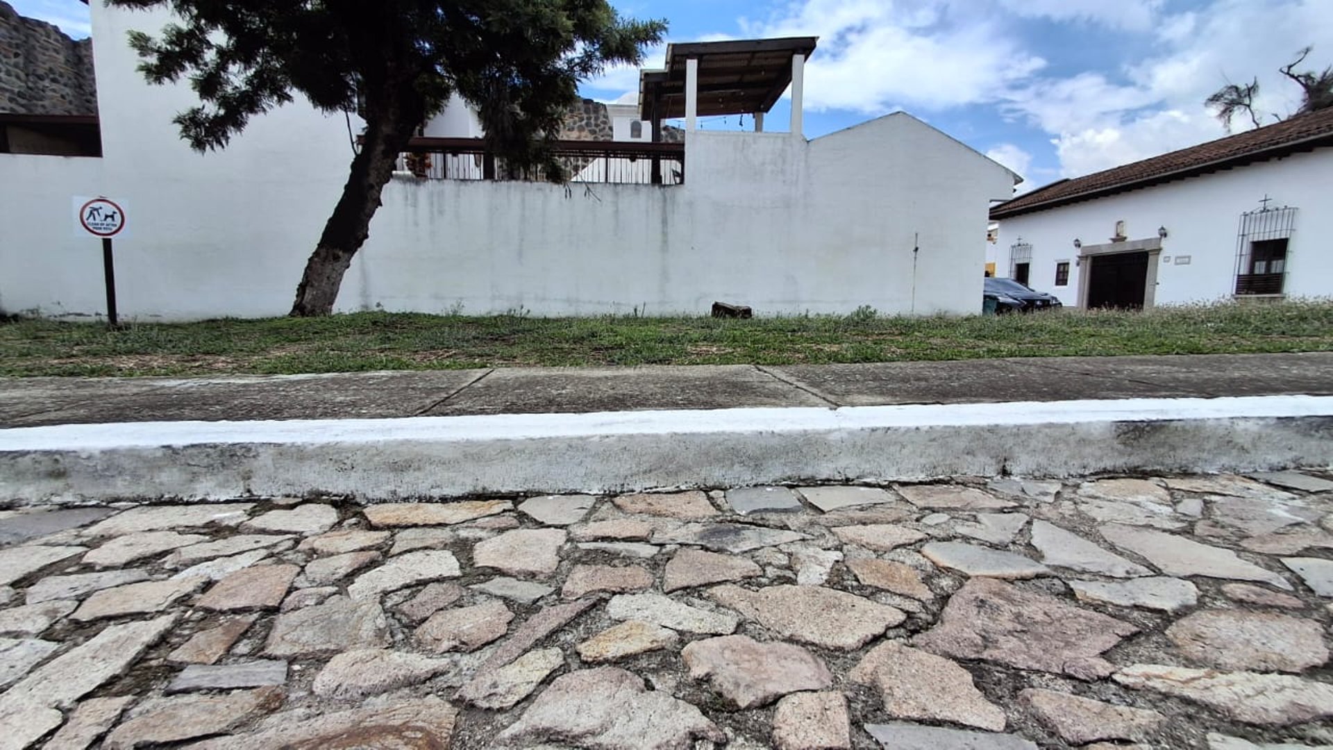 EL MEJOR TERRENO DENTRO DE CONDOMINIO DE LUJO EN ANTIGUA - Miniatura 3