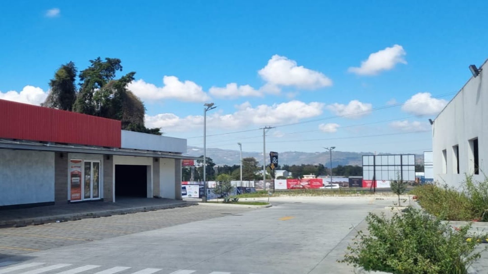 ALQUILER DE LOCALES COMERCIALES - VENTO, CHIMALTENANGO 