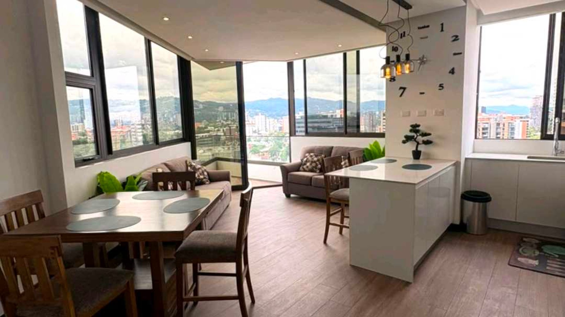 APARTAMENTO AMUEBLADO EN ALQUILER???? Edificio Diagseis, Zona 10 - Miniatura 2