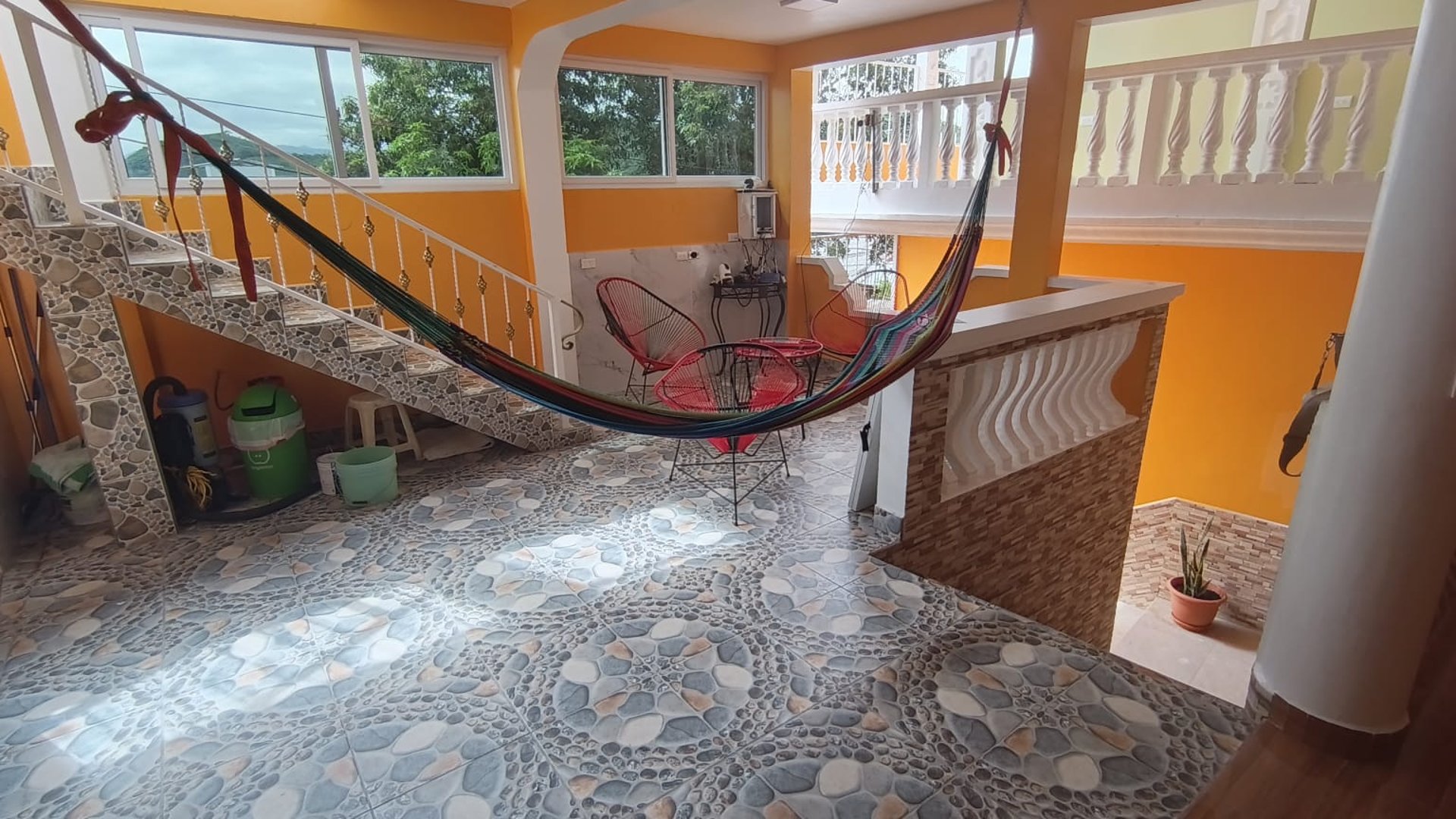 CASA EN RENTA IDEAL PARA OFICINAS O CLINICAS MEDICAS - Miniatura 32