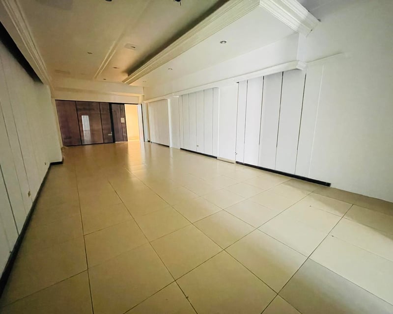 ALQUILER DE LOCAL COMERCIAL 77.75MT2 - LA PRADERA, ZONA 10