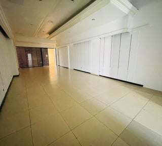 ALQUILER DE LOCAL COMERCIAL 77.75MT2 - LA PRADERA, ZONA 10