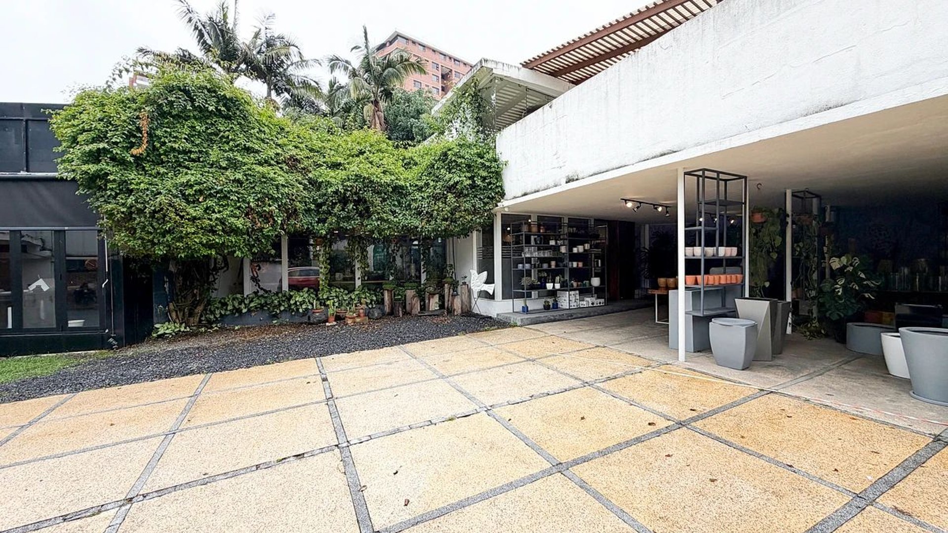 Casa Comercial en Renta | Zona 14 - Miniatura 9