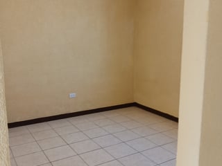 Casa en Venta Planes de Bárcenas Villa Nueva - Image 4