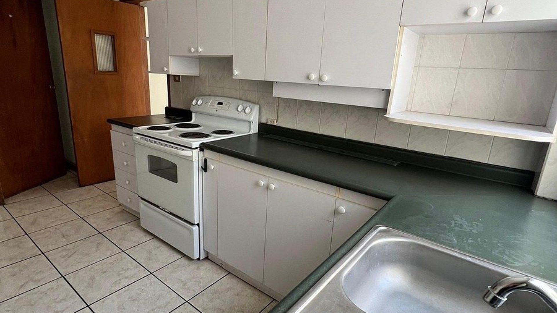 Apartamento en Renta - Brisas Zona 9