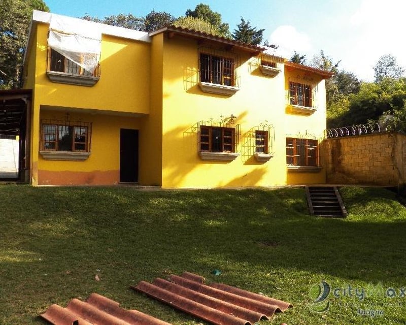 Venta de casa fuera de residencial de Choacorral