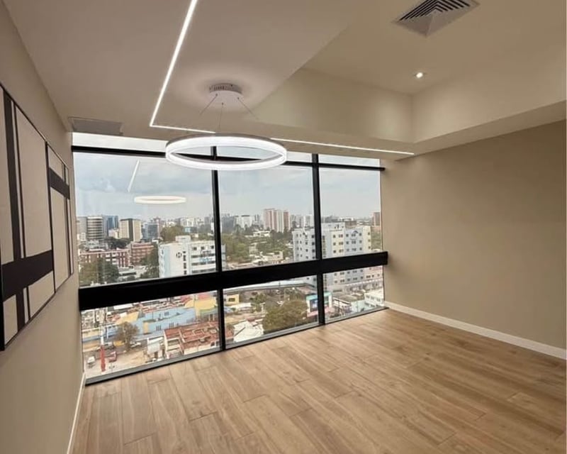 OFICINA O CLINICA EN EDIFICIO RENOVATI ZONA 10