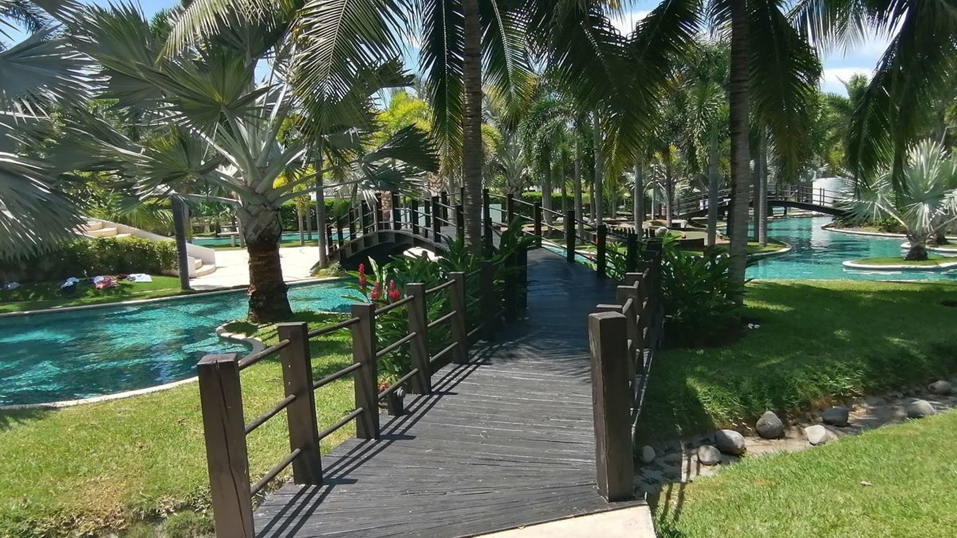 Terreno en VENTA en  condominio en Monterrico