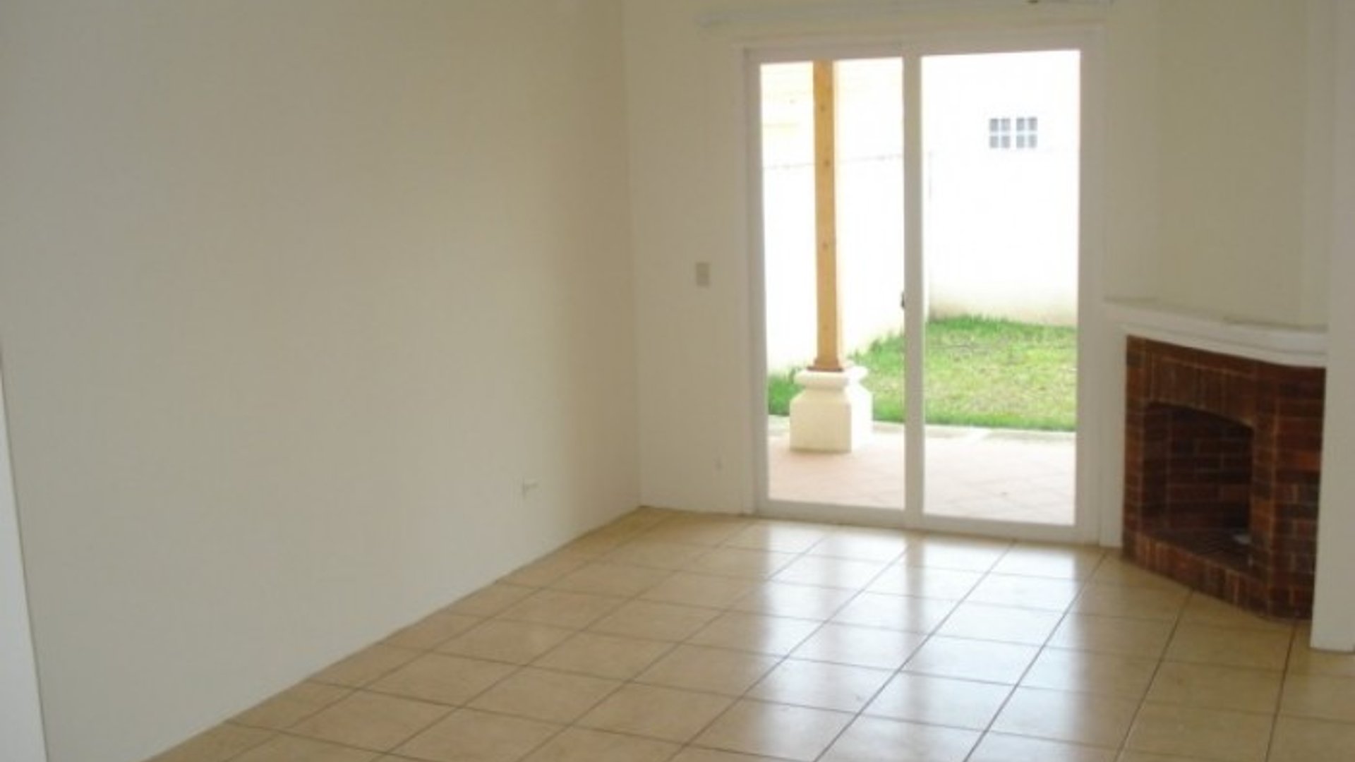 Hermosa casa en Venta en Entreverdes Fraijanes - Miniatura 3