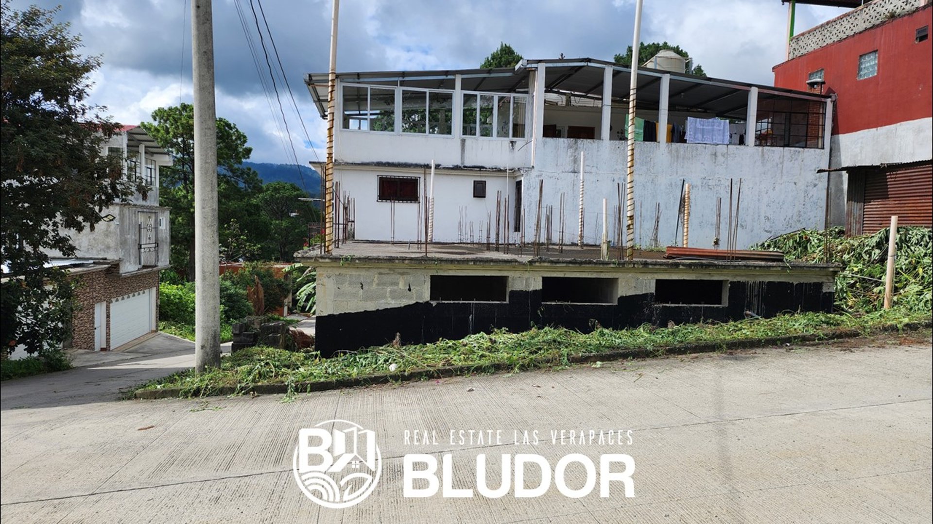 Vendo Terreno con Construcción en Villa Los Robles - Miniatura 6