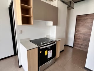 SE RENTA APARTAMENTO EN ZONA 4 DE MIXCO, NICAO ! - 4