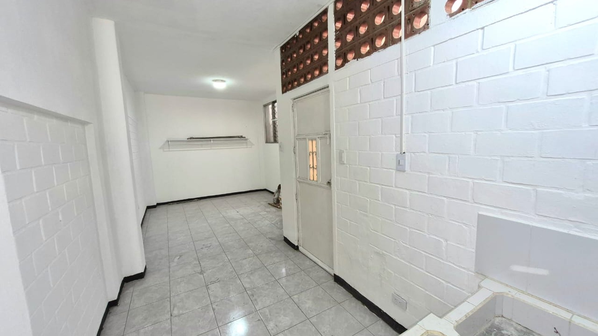 VENTA Casa Zona 18 Colonia Atlántida  - Miniatura 16