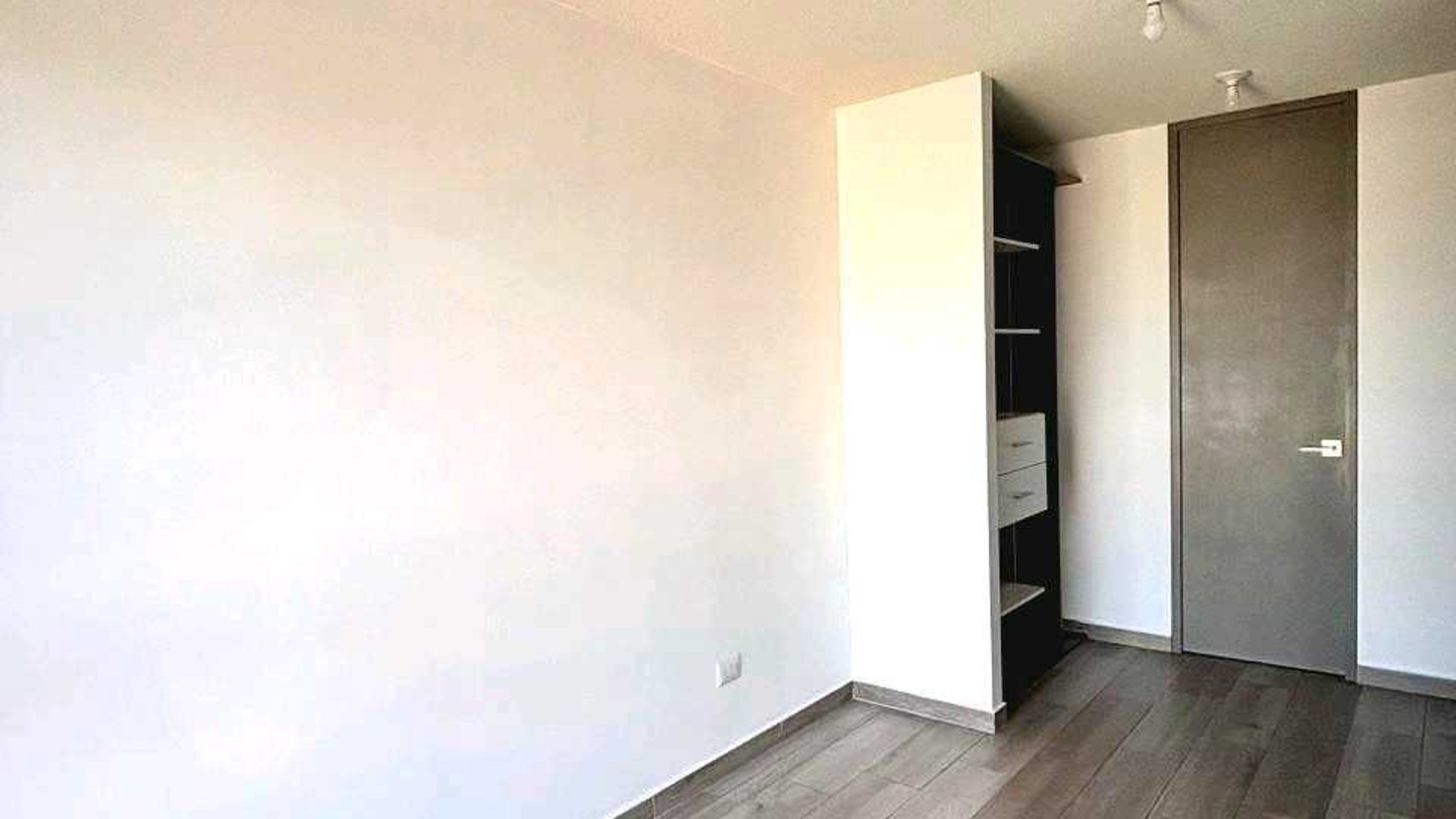 APARTAMENTO EN VENTA ????Edificio Aralia, zona 11 - Miniatura 10