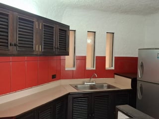 Apartamento semi-amueblado en Renta zona 10 - 2