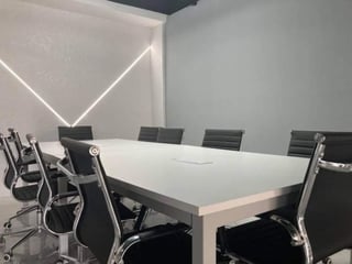 OFICINA EN RENTA - 3