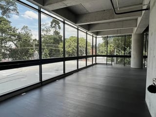 Renta Oficina Edificio Burgó Zona 14 - 2
