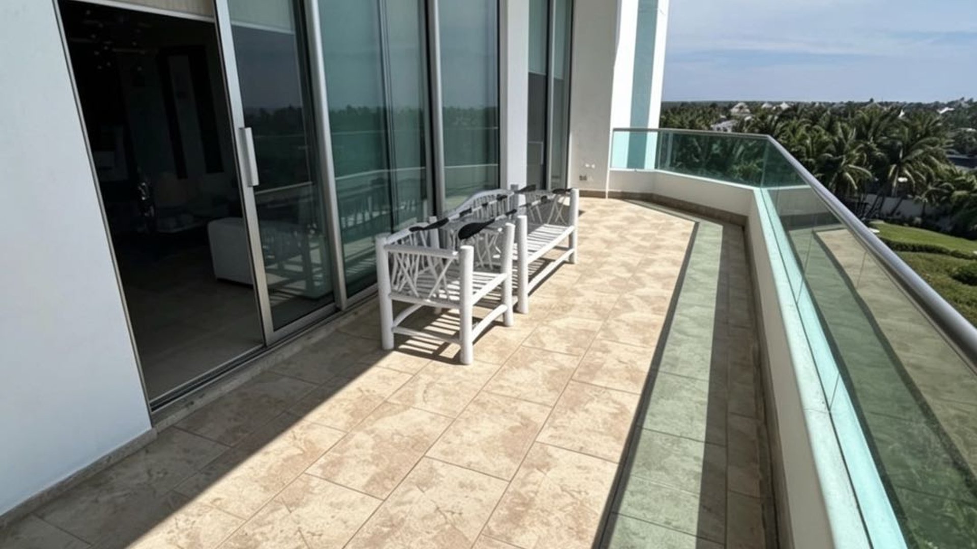 Vendo lindo apartamento amueblado vista al océano en Marina del Sur - Miniatura 2