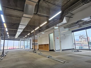 Oficina en venta en nivel medio en zona 10 diagonal 6 Ref-5574 - 4