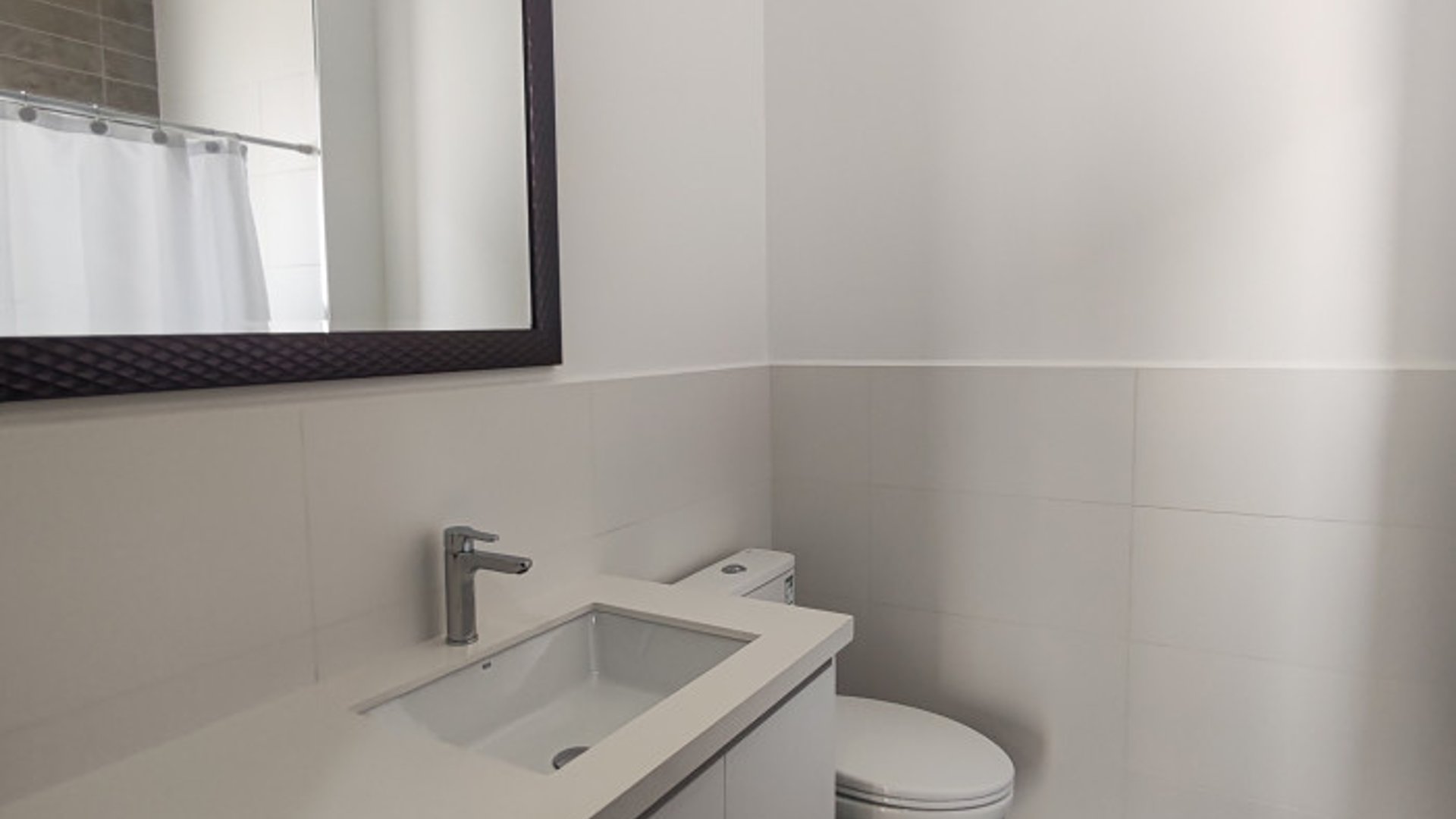 Apartamento en renta en Lirios de Cayala zona 16 - Miniatura 13
