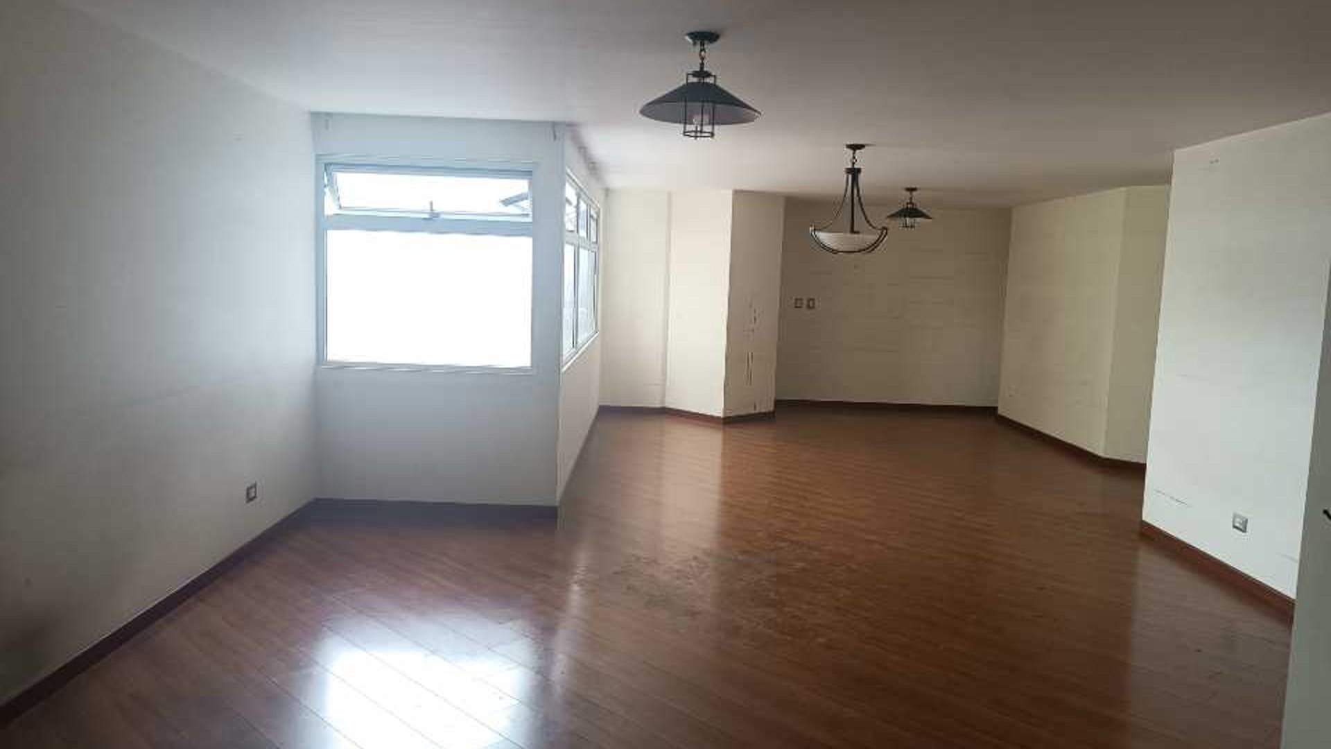 Venta de apartamento de 3 habitaciones Las Gemas zona 11 - Miniatura 7