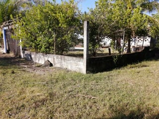 En venta  terreno y casa vacacional en Taxisco - Image 13